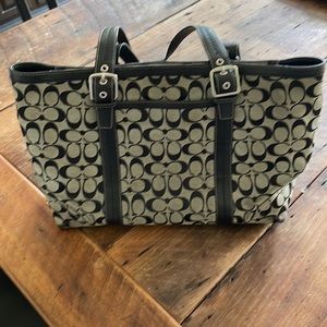 Large Coach Black Signature Tote